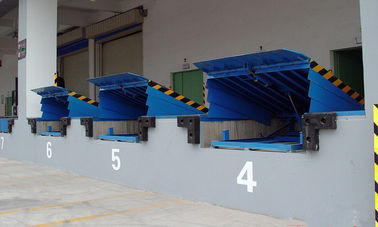 8 tonnellate hanno riparato il caricamento/lo scarico della piattaforma di accesso idraulica con l'acciaio di manganese ad alta resistenza